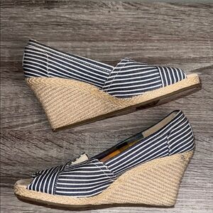 Toms‎ Nautical Striped Espadrille Wedges – Size W7.5